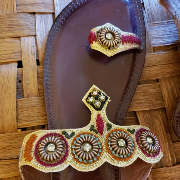 Mosaic Sandals - Picture 2 of 4